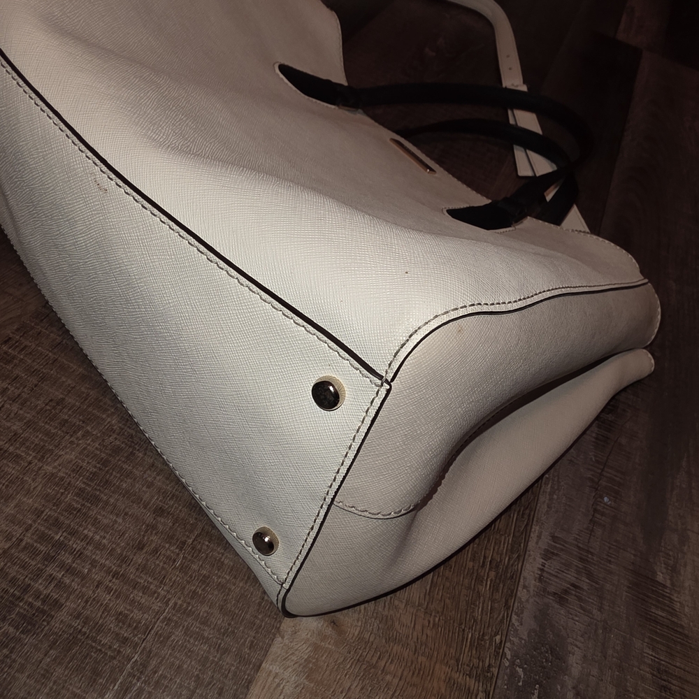 Kate Spade Cream and Black Satchel - Picture 2 of 13